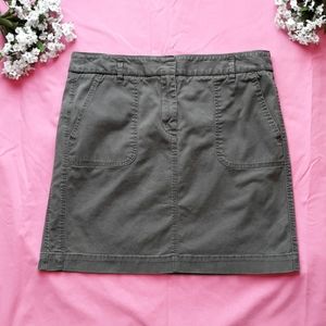 Ann Taylor Loft Casual skirt with pockets